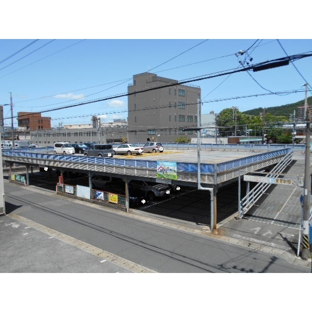 駐車場　敷地外駐車場