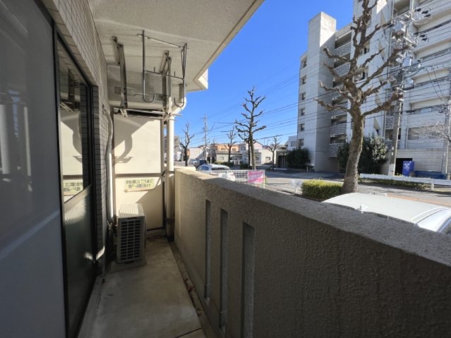 バルコニー　広々としたバルコニーです
