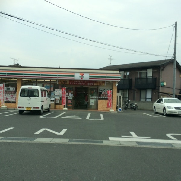 【岡山市北区北方のアパートのコンビニ】