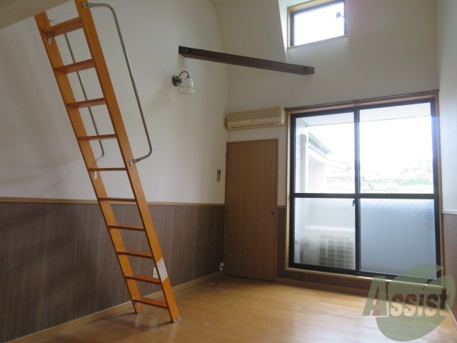 居室・リビング　７．５帖のリビングです。広々としていますね。