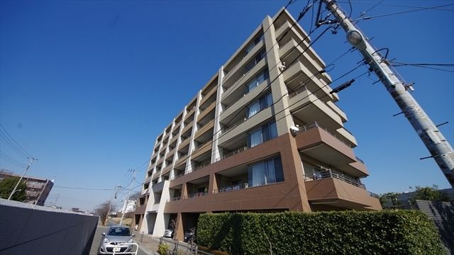 板橋区三園のマンションの建物外観