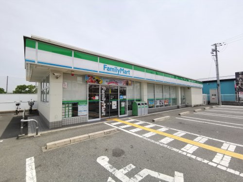 コンビニ　ファミリーマート 東ぐみの木店（コンビニ）まで513m