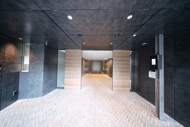 エントランス　エントランス