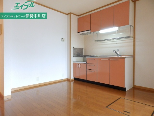 居室・リビング　別部屋参考写真です