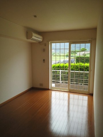 居室・リビング　明るい室内です☆