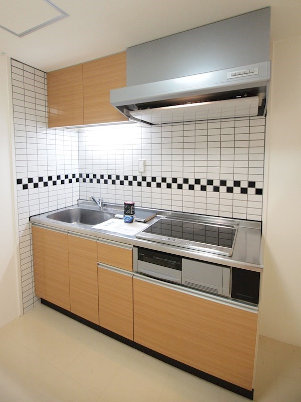 キッチン　システムキッチン。