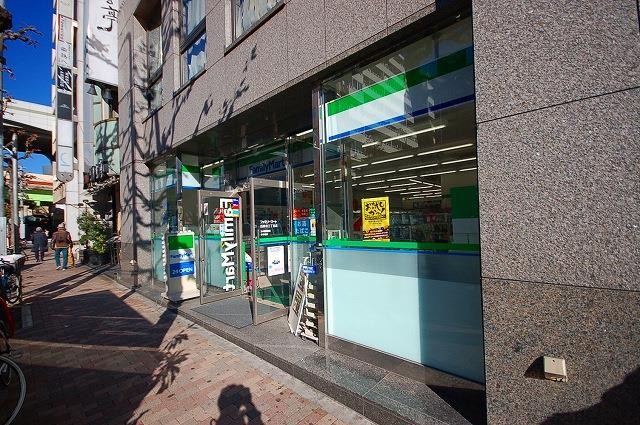 コンビニ　ファミリーマート西麻布三丁目店（コンビニ）まで172m