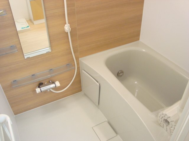 バス・シャワールーム　お風呂で日々の疲れを落としましょう