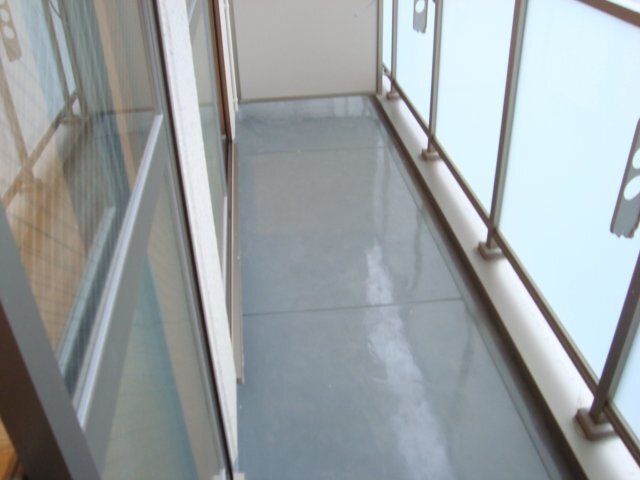 バルコニー　お洗濯にも便利なバルコニー付き