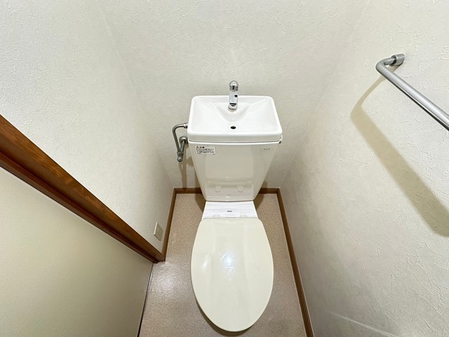 トイレ　※他部屋の写真です。現況優先。