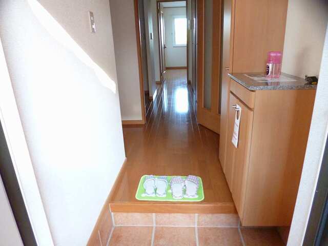 【オオタニ織平Aの玄関】