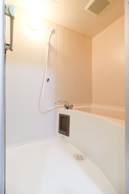 バス・シャワールーム　図面と現状に相違がある場合には現状を優先