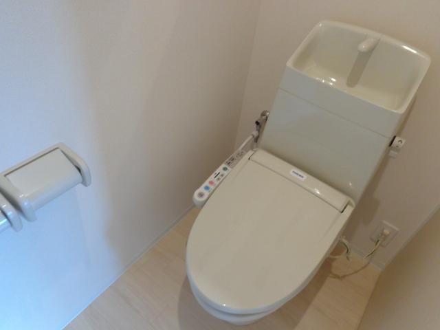 トイレ　シャワー付トイレ