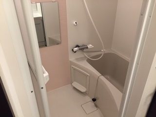 バス・シャワールーム　浴室になります