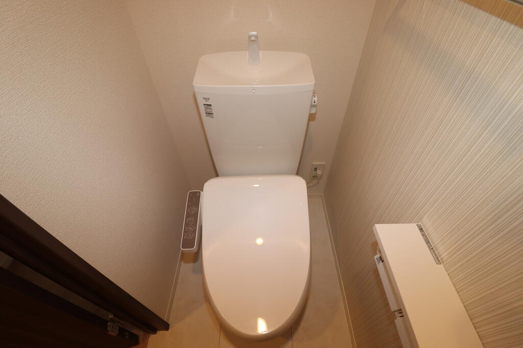 トイレ　トイレ：画像は同社類似物件の写真