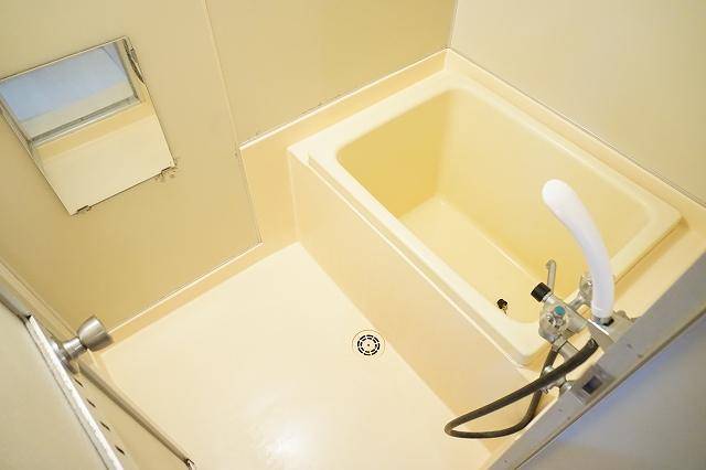 バス・シャワールーム　浴室