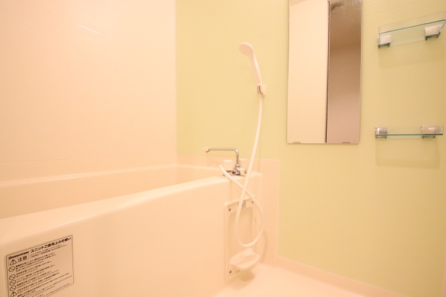 バス・シャワールーム　※別室の参考写真の為、現況優先です。