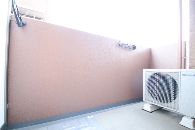 バルコニー　※別室の参考写真の為、現況優先です。