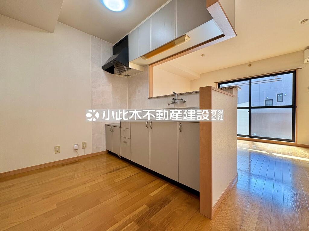 ピノソレアード105 号のキッチン写真