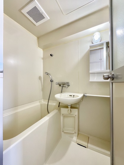 バス・シャワールーム　サーモスタッド付き