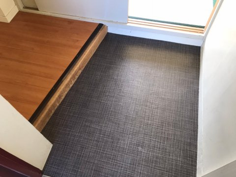 玄関　同建物別部屋のお写真でございます。