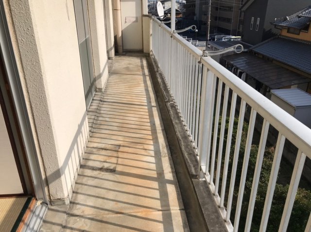 バルコニー　同建物別部屋のお写真でございます。