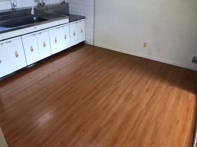 居室・リビング　同建物別部屋のお写真でございます。