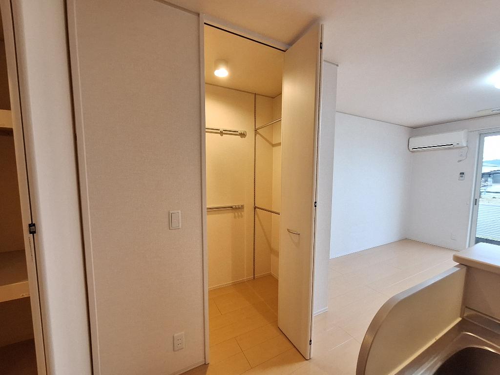 収納　クローゼット