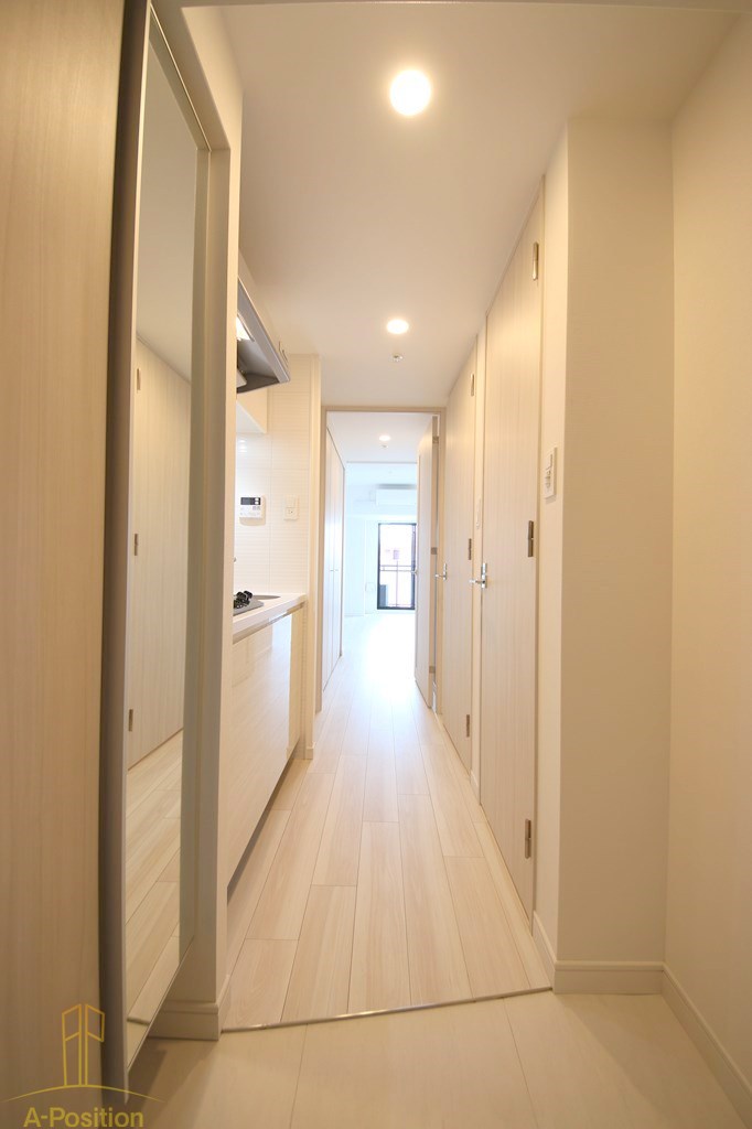 玄関　S-RESIDENCE堺筋本町Uno