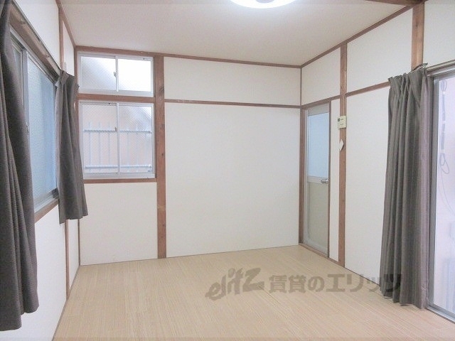 居室・リビング　洋室