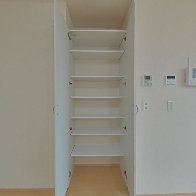 収納　リビング収納