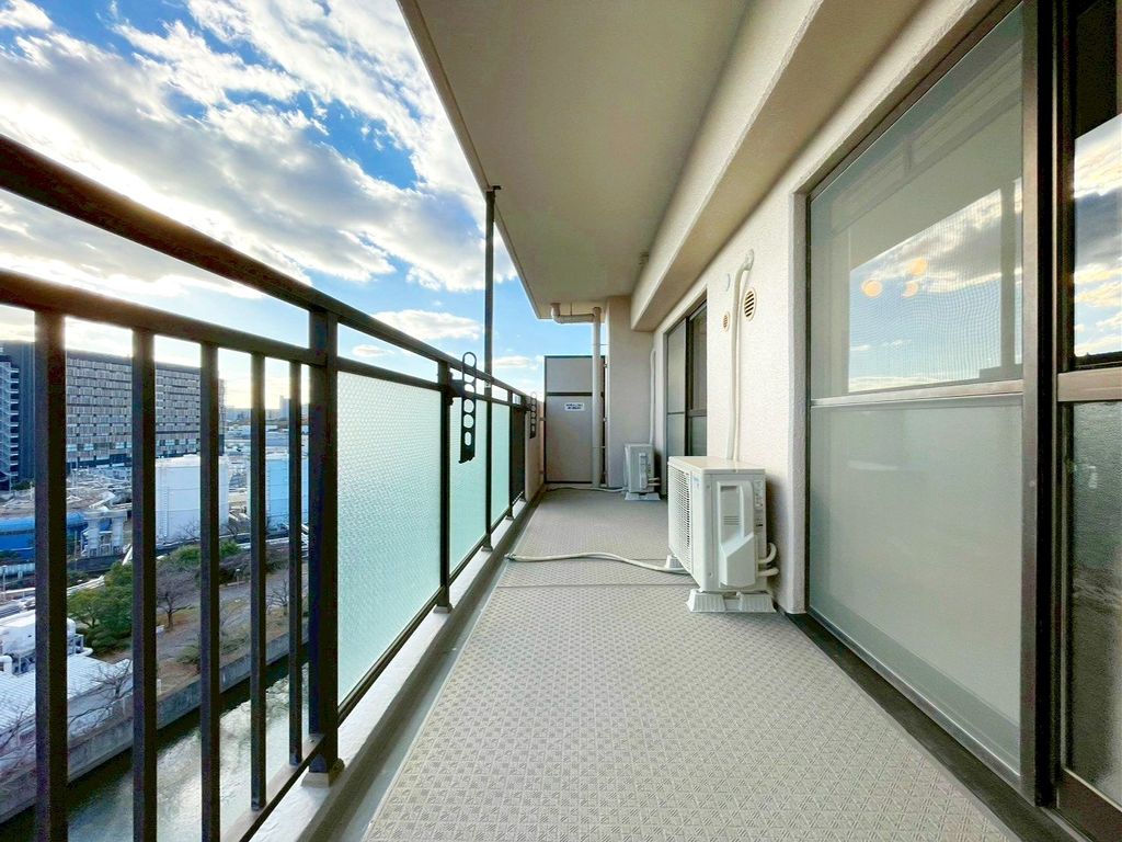 バルコニー　バルコニー