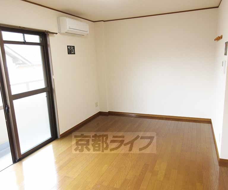 居室・リビング　開放的なお部屋です！