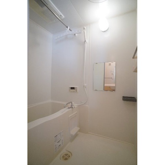 バス・シャワールーム　追い焚き、浴室乾燥機付き