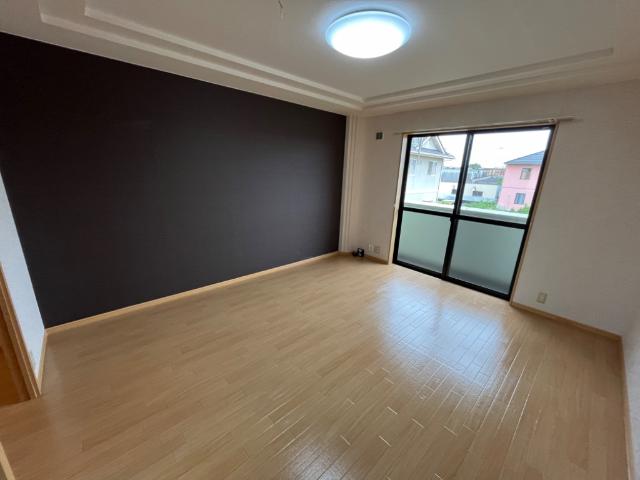 居室・リビング　LED照明器具付き