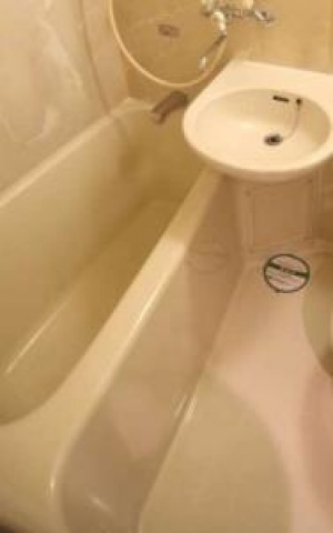 バス・シャワールーム　CATV光ファイバ－