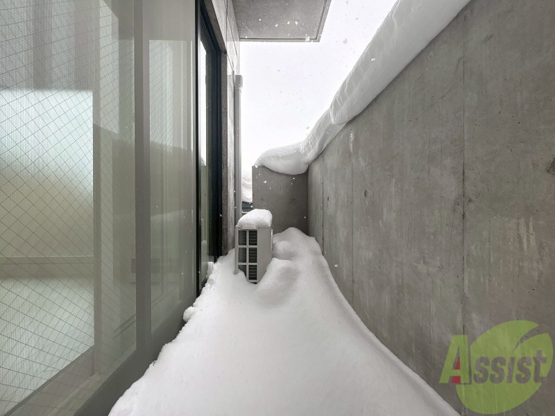 バルコニー　バルコニーです。洗濯物を干したり一息ついたりできますね！