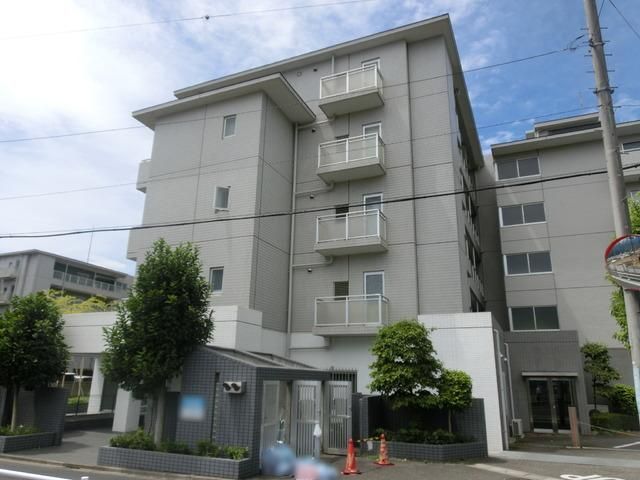 建物外観　★オートロック・宅配ＢＯＸ・エレベーター付きのマンションで…