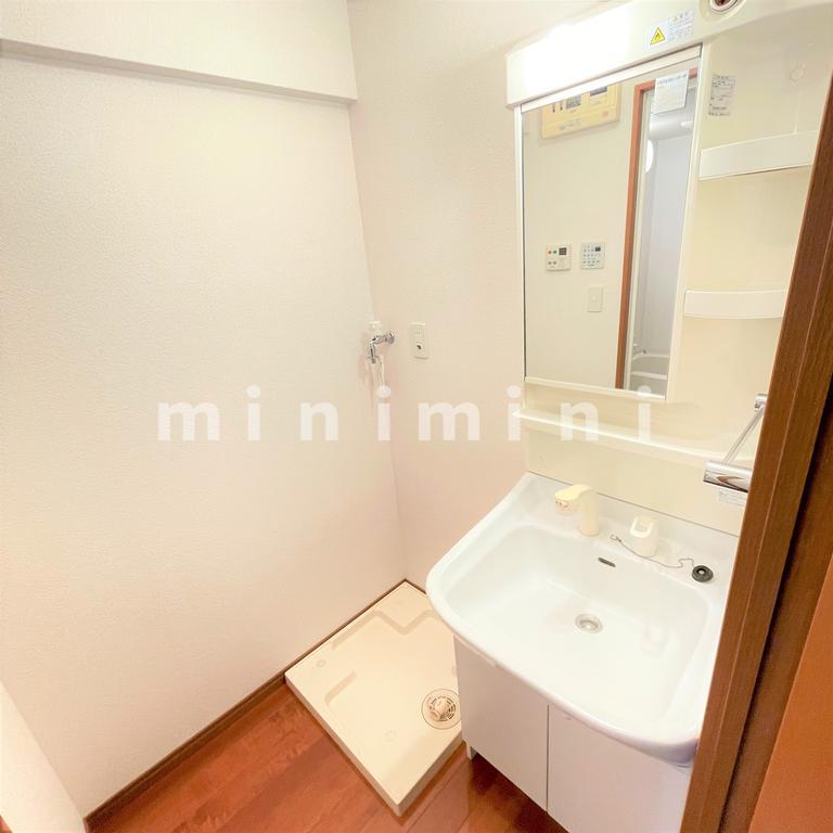 洗面設備　※写真は別号室のものですので現状優先とさせていただきます