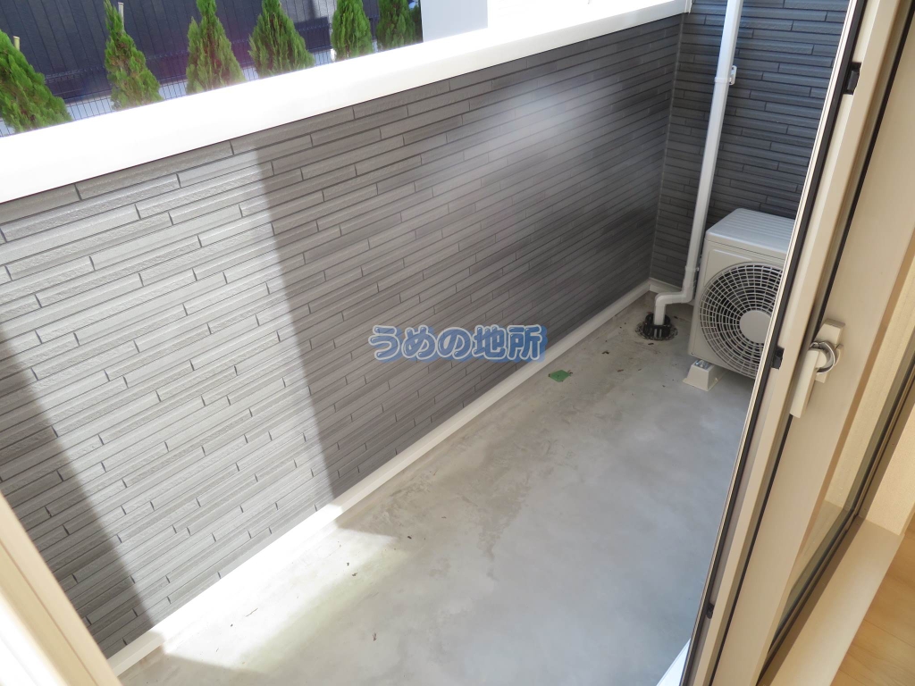 バルコニー　バルコニー　ロゴ圧縮済