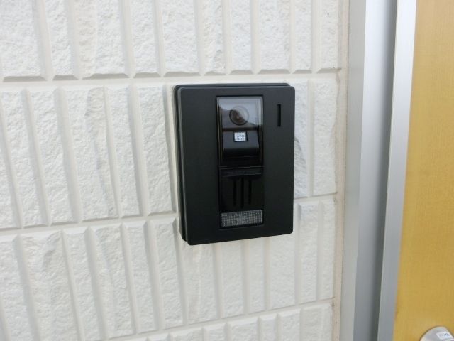 セキュリティ　テレビモニターホン付きです。