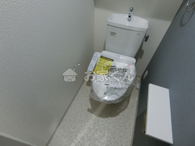 地下鉄西神・山手線 妙法寺駅 徒歩6分 3階建 築7年のトイレ写真