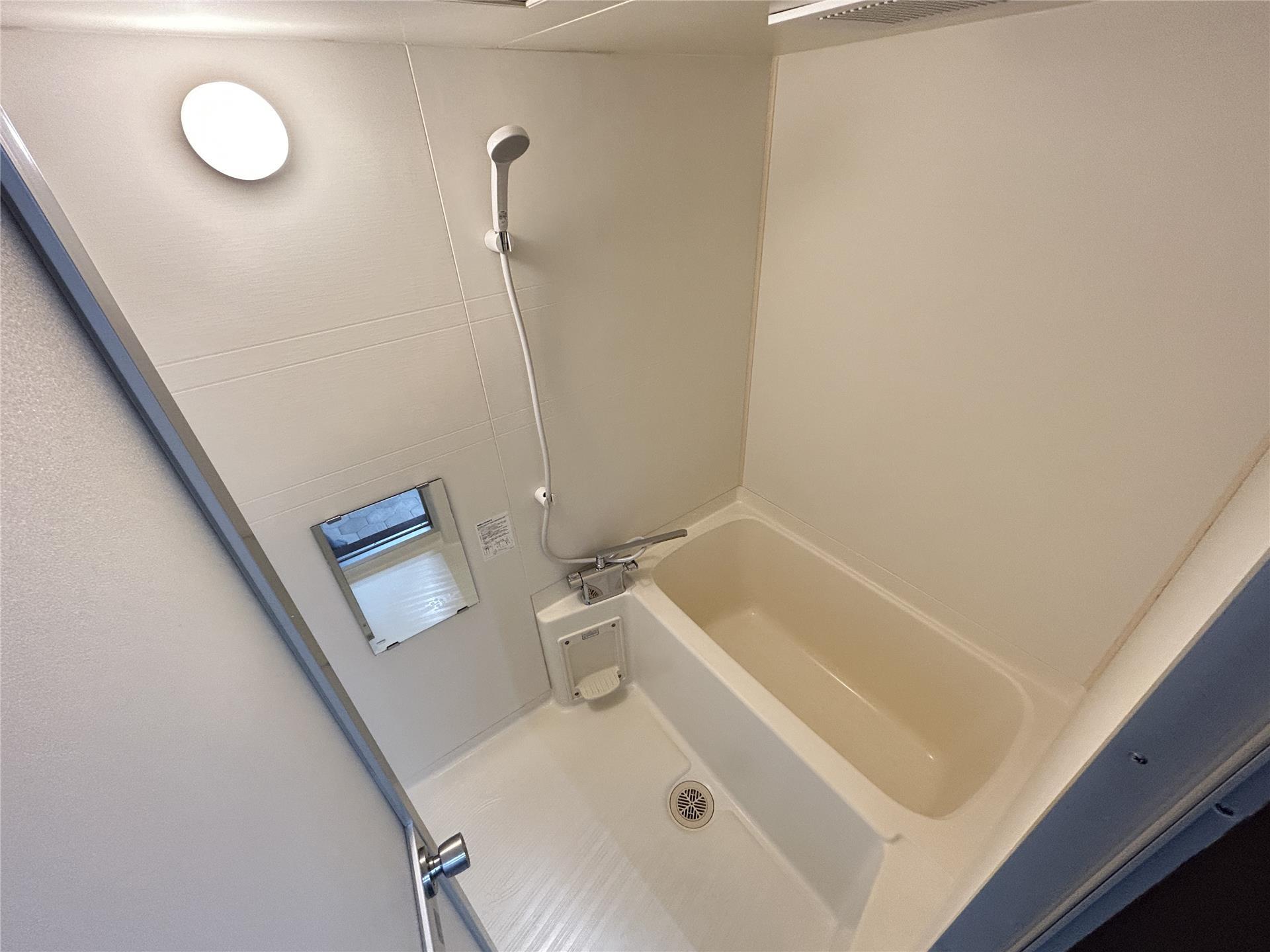 バス・シャワールーム　浴室