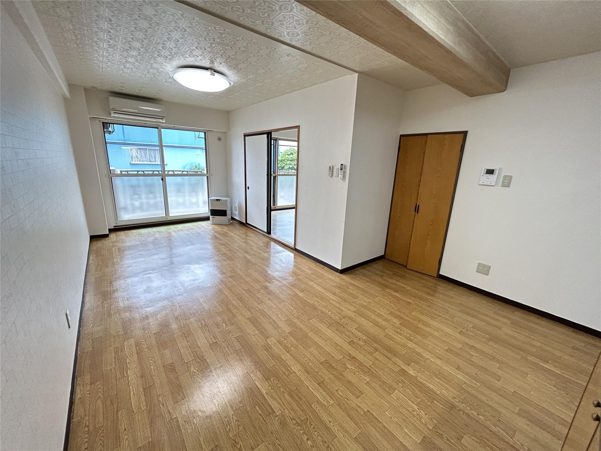 居室・リビング　リビング