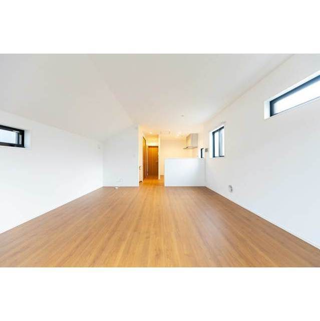 居室・リビング　17.3帖の広々としたリビング♪