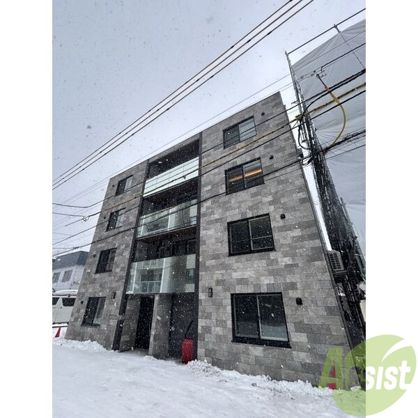 建物外観　札幌市中央区南５条西「ＰＲＥＭＩＥＲＥ」