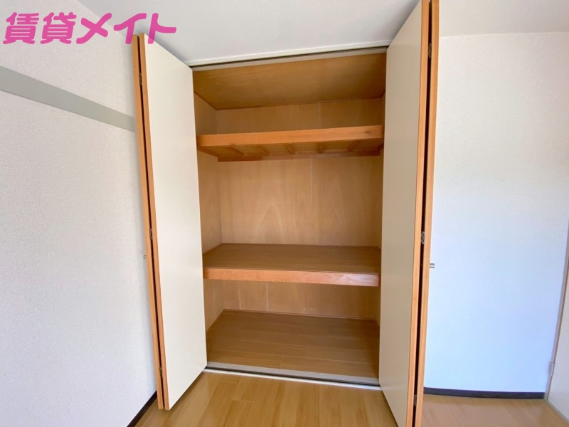 収納　同型タイプ