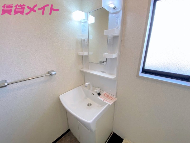 洗面設備　同型タイプ