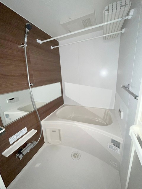 バス・シャワールーム　追い焚き・浴室乾燥機付き