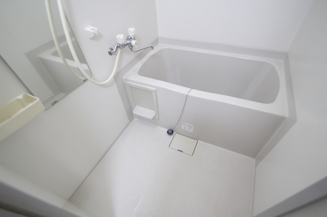 バス・シャワールーム　同物件、別号室のものです。